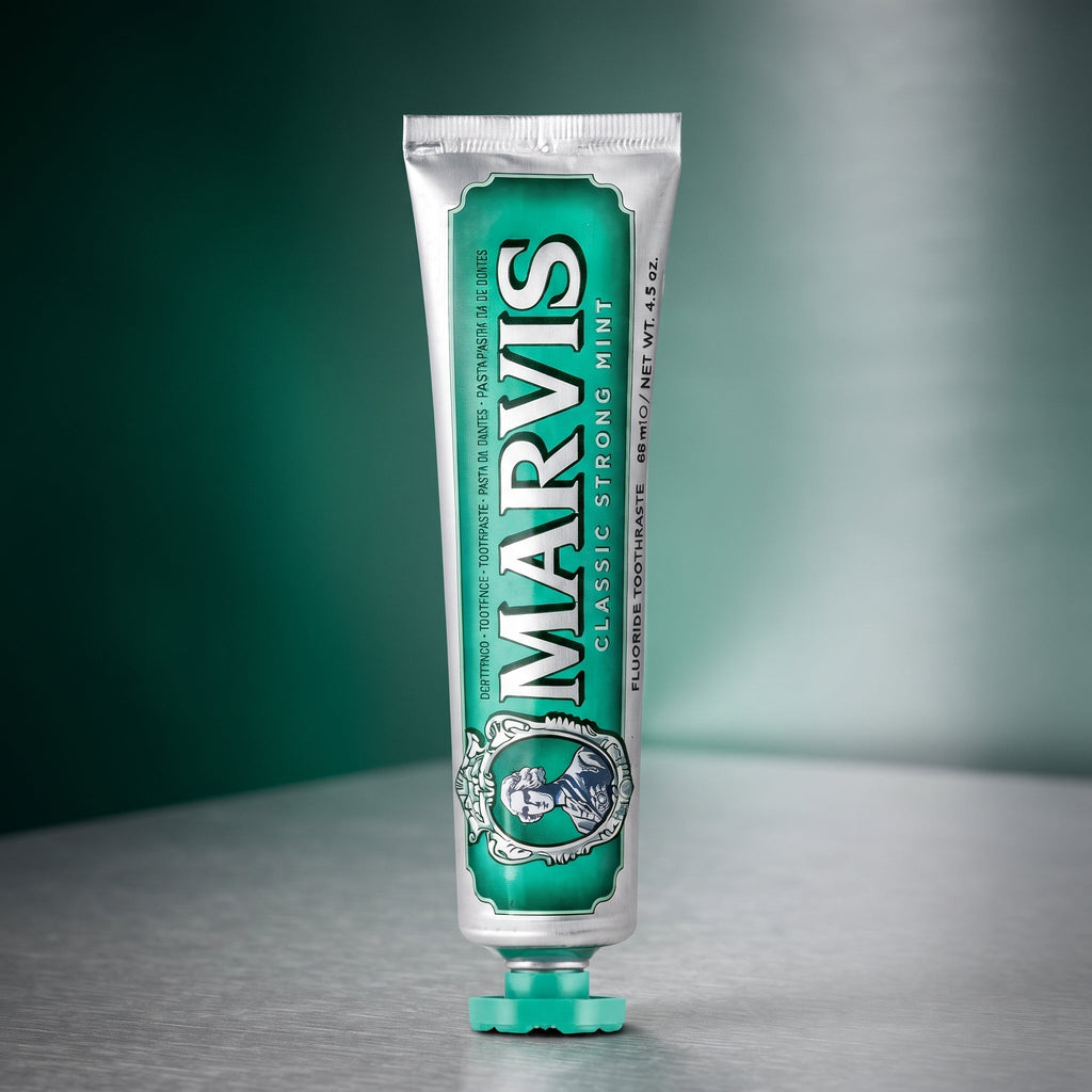 Marvis Classic Strong Mint Toothpaste – image 2