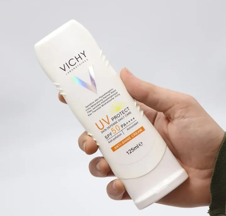 Vichy UV Protect Skin Defense Anti-Shine SPF 50 texture