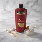 TRESemmé Keratin Smooth Shampoo – image 5